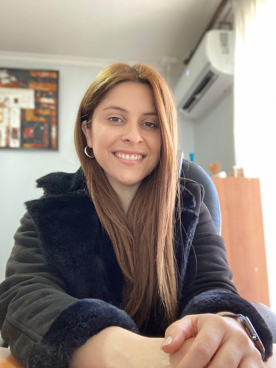 MÓNICA